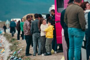 Արհեստական ընտրություն․ փախստակա՞ն, թե՞ ՀՀ քաղաքացիpx