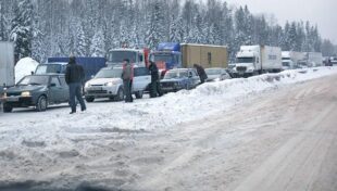 Ձնահոսքի վտանգի պատճառով Վերին Լարսը փակ է բոլոր տեսակի տրանսպորտային միջոցների համարpx