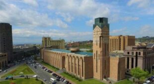 Քաղաքապետարանում կրքերը չեն հանդարտվումpx