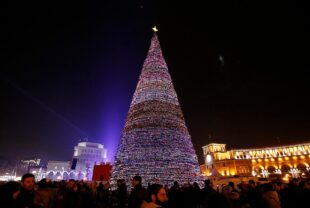 Կորսված հայրենիք և զարդարված քաղաք․ երկու զուգահեռ իրականությունpx