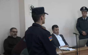 Նարեկ Մալյանի գործով դատական նիստի ընթացքում պաշտպանները բացարկ են հայտնել դատավորինpx