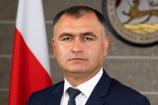 Արցախի անկախությունը ճանաչել չհամարձակված և սեփական ժողովրդին դավաճանած Հայաստանի վարչապետի կարծիքը մեզ չի հետաքրքրում․ Հարավային Օսիայի նախագահpx