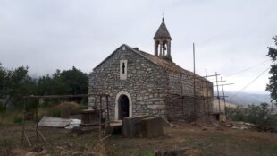 Ադրբեջանը հայտարարել է Հադրութի Սբ. Հարություն եկեղեցին որպես աղվանական վերականգնելու մասինpx