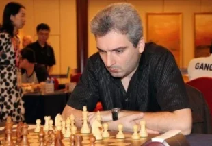 Շախմատի աշխարհի փոխչեմպիոն, օլիմպիական եռակի չեմպիոն Վլադիմիր Հակոբյանը նշում է 52-րդ տարեդարձըpx