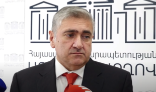 Այն, ինչին համաձայնվում է Հայաստանի իշխանությունը, հավերժական պարտության և կապիտուլյացիայի համաձայնագիր է․ Արթուր Խաչատրյանpx