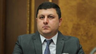 Իշխանությունը թեթևությամբ, իսկ երբեմն էլ անթաքույց հպարտությամբ է խոսում Արցախը հանձնելու մասին․ Տիգրան Աբրահամյանpx